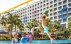 Centara Mirage Beach Dubai 4*